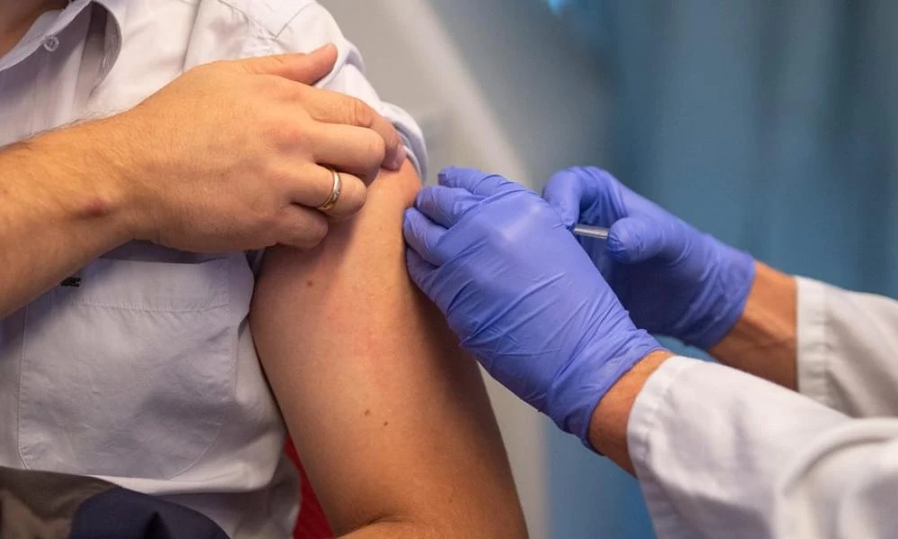 Ιρλανδία: Πάνω από το 72% των ενηλίκων έχει εμβολιαστεί πλήρως